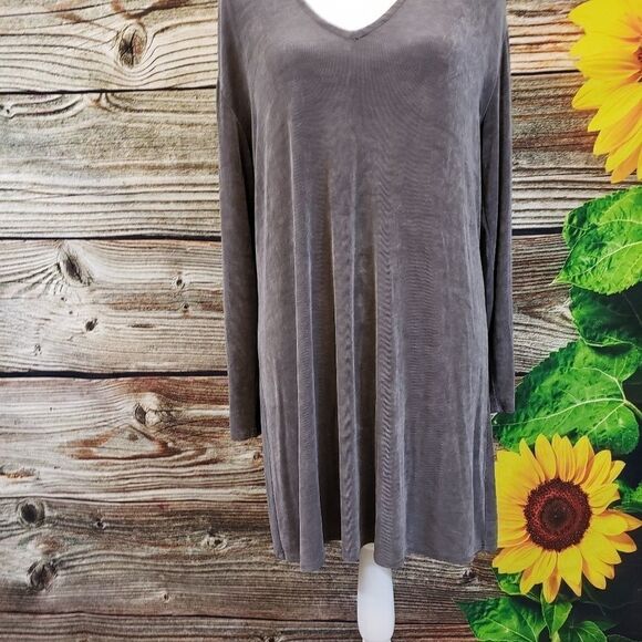 Vikki Vi maxi soild gray dress - Picture 5 of 6